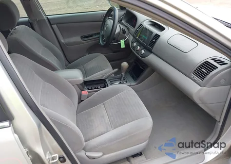 2005 Toyota Camry Le/Se/Std/Xle из США, поврежденный, VIN 4T1BE32K25U993488